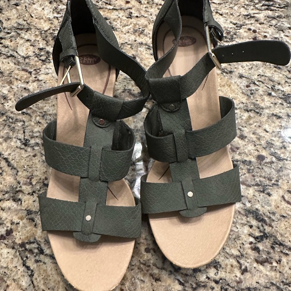 Dr. Scholl's Olive Green Strappy Sandals Wedge Heel - Picture 1 of 6